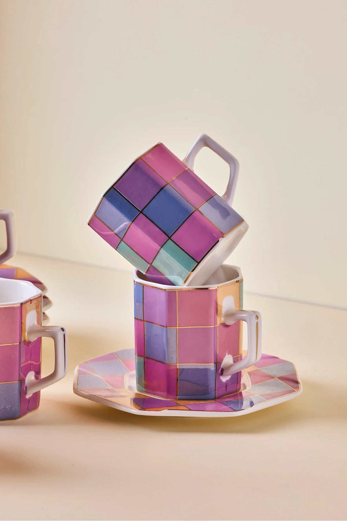 Antik 12 Parça 6 Kişilik Renkli Patchwork Porselen Kahve Fincanı Takımı · 4. fotoğraf